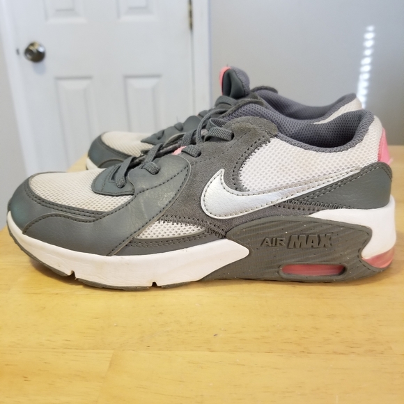 Shoes - Picture 3 of 5